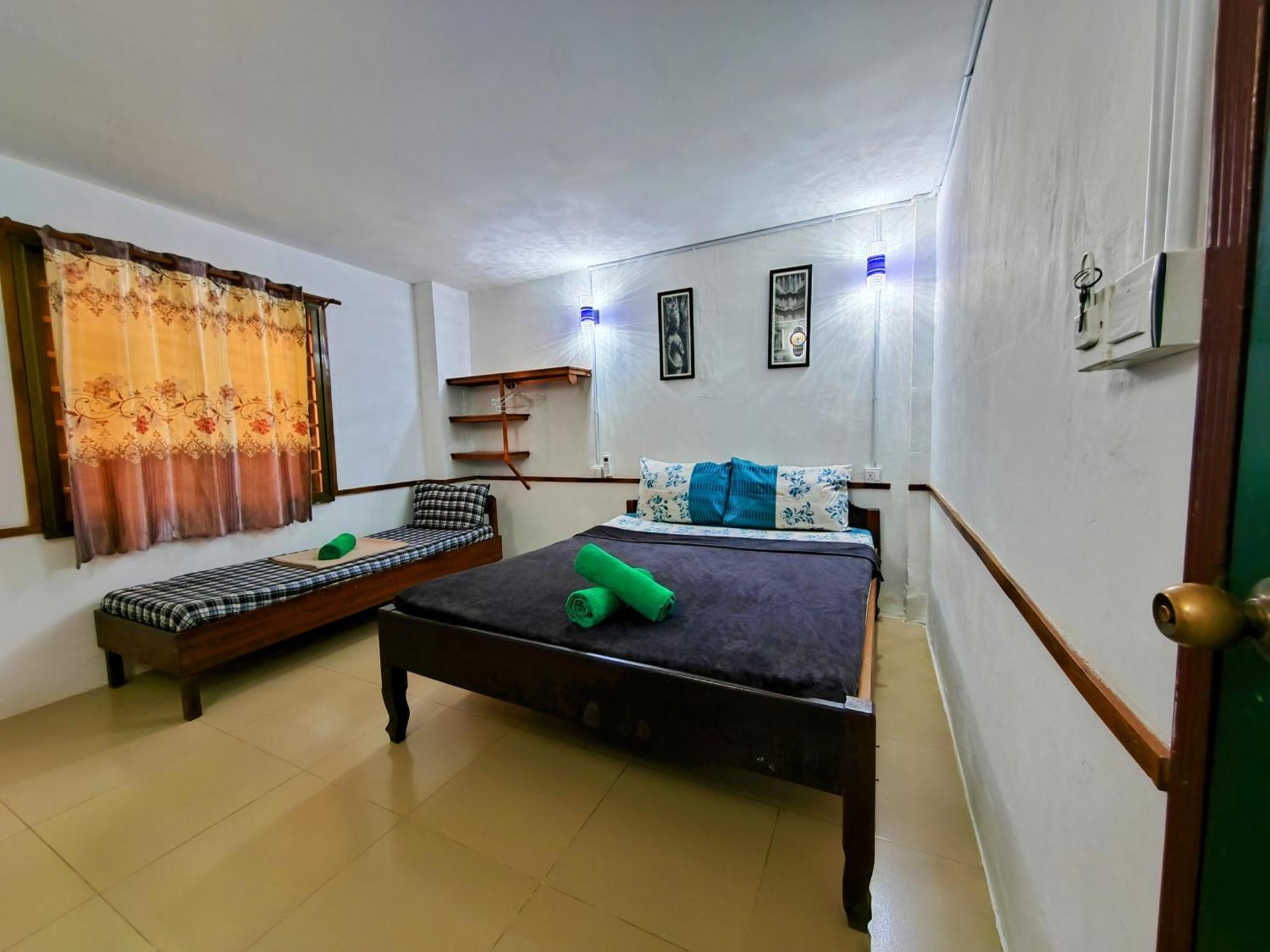 Soben Cafe Guesthouse & Restaurant Σιέμ Ρέαπ Δωμάτιο φωτογραφία